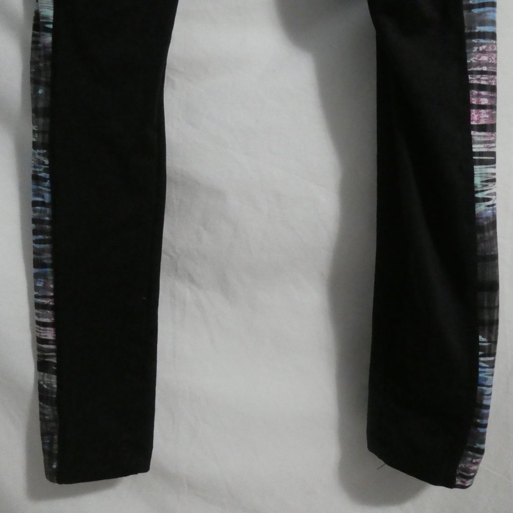 Black leggings, size small, side design, GUC - Picture 10 of 15